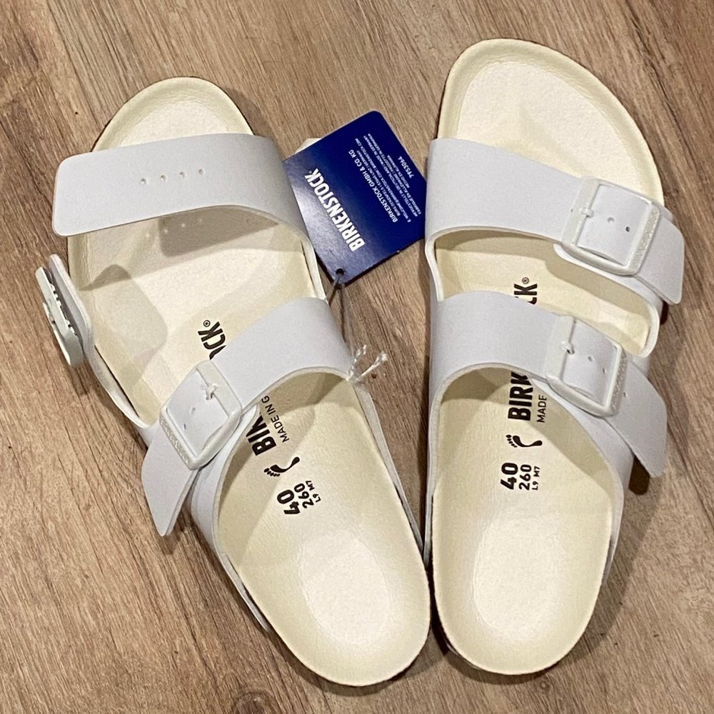 White Birkenstock Arizona size 40 NIB
